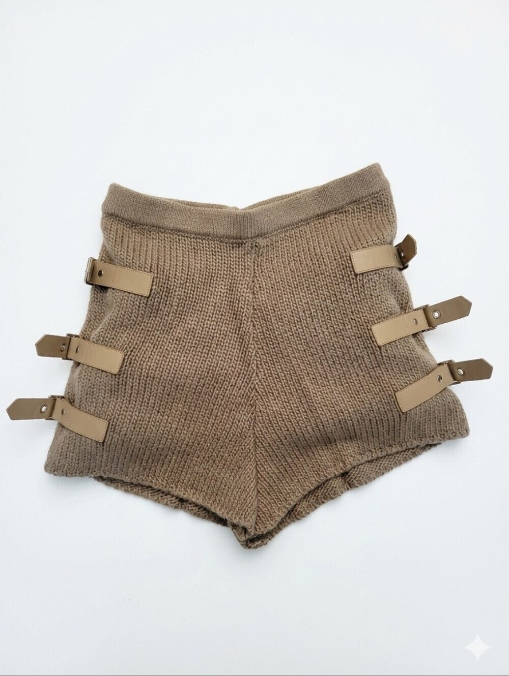 Understated Leather Knitted Buckle Shorts Oatmeal Knit Mini Festival NIP XS